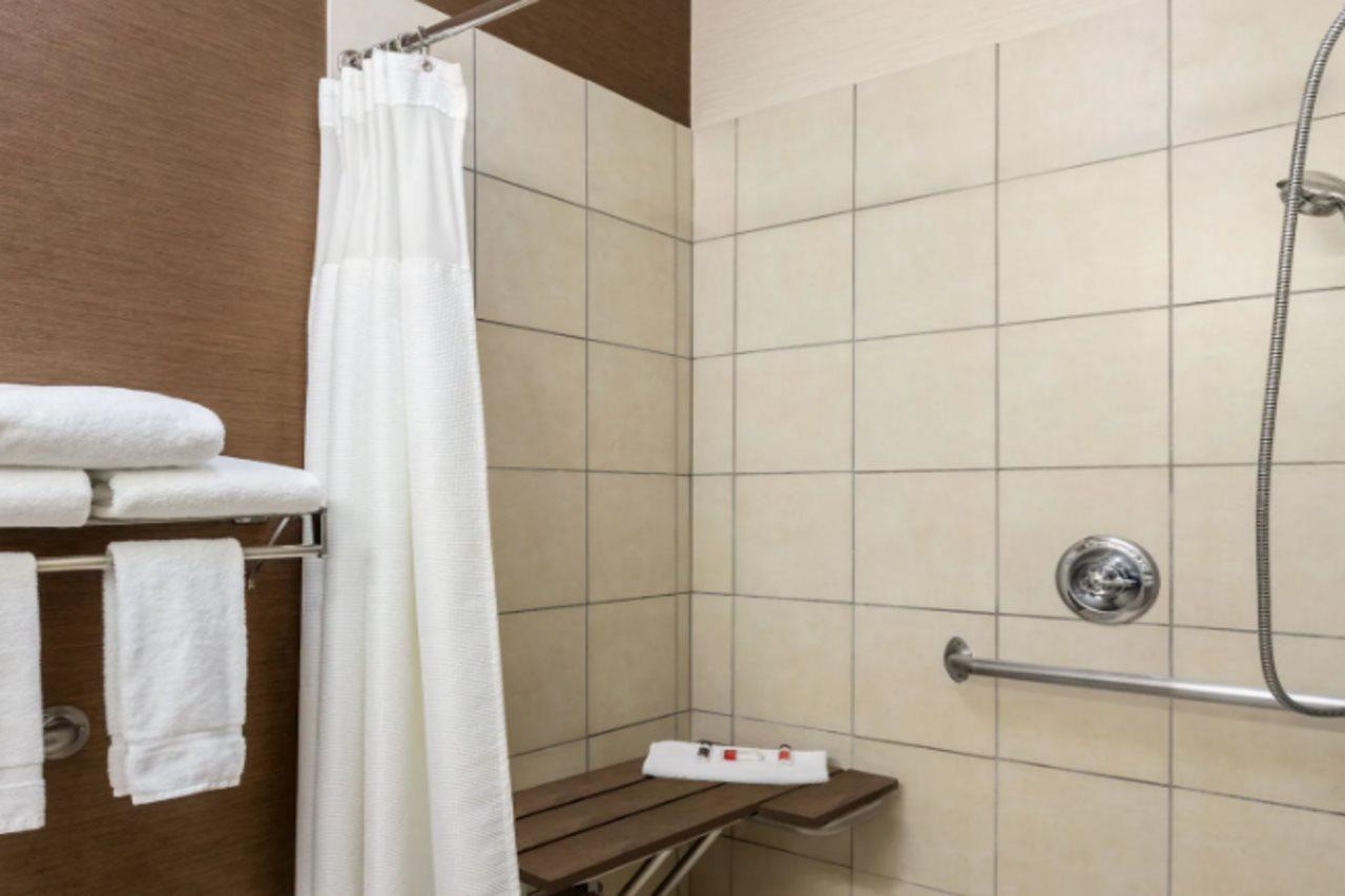 Hotel Baymont By Wyndham Tulsa Zewnętrze zdjęcie