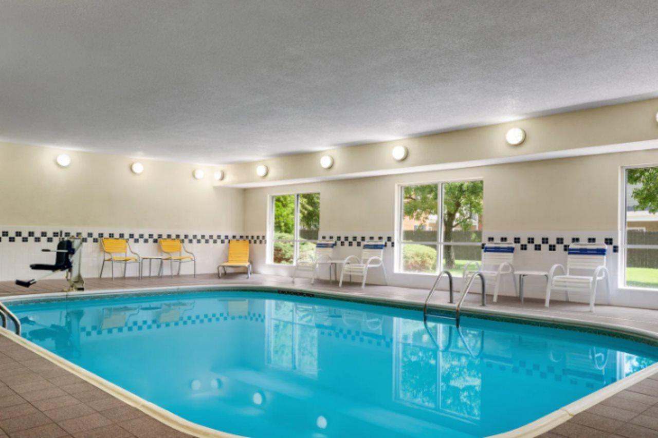 Hotel Baymont By Wyndham Tulsa Zewnętrze zdjęcie