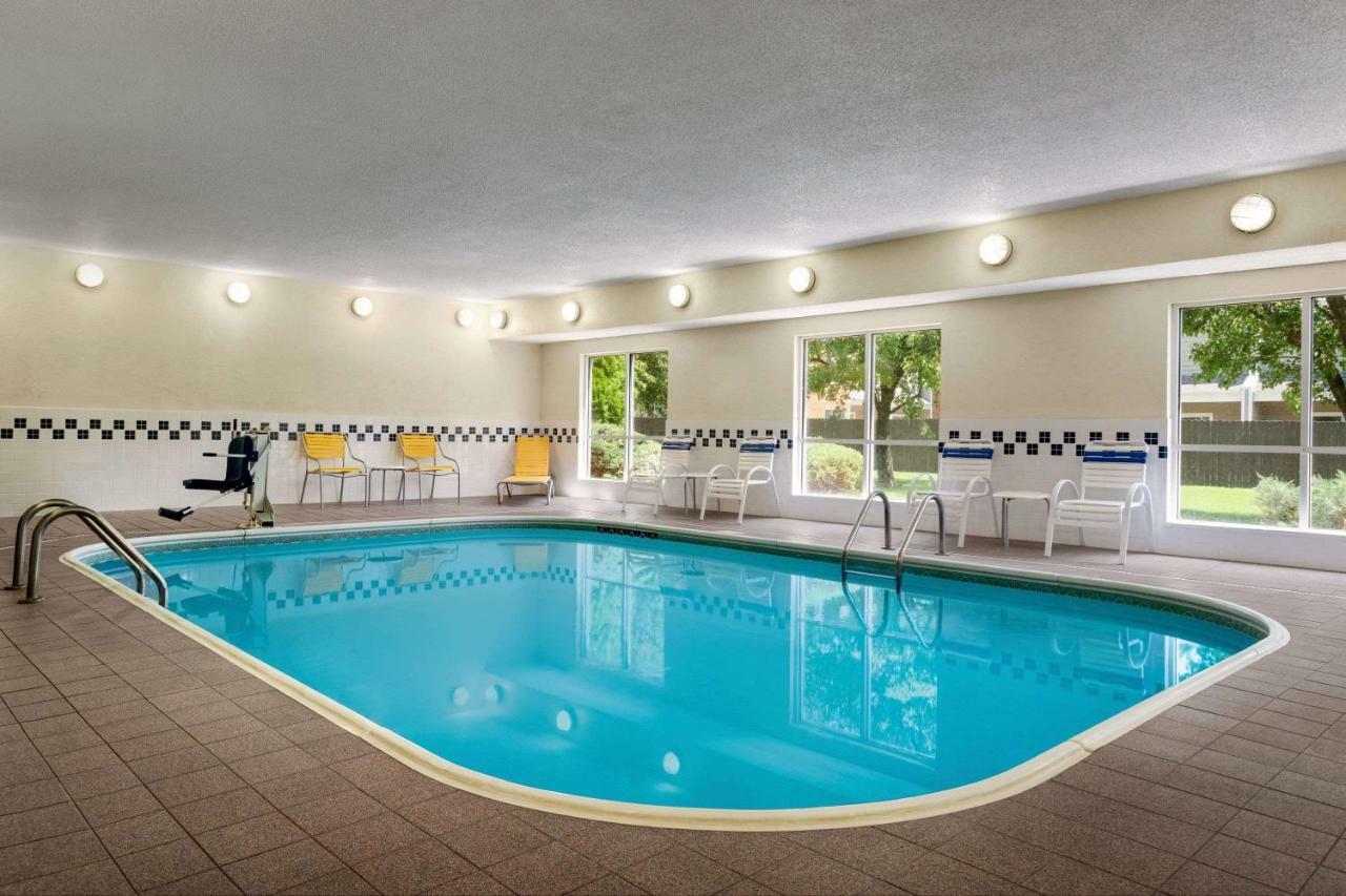 Hotel Baymont By Wyndham Tulsa Zewnętrze zdjęcie